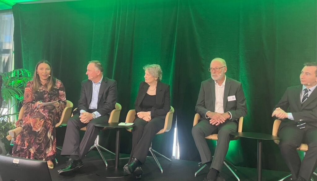 20250506_200156702_iOS